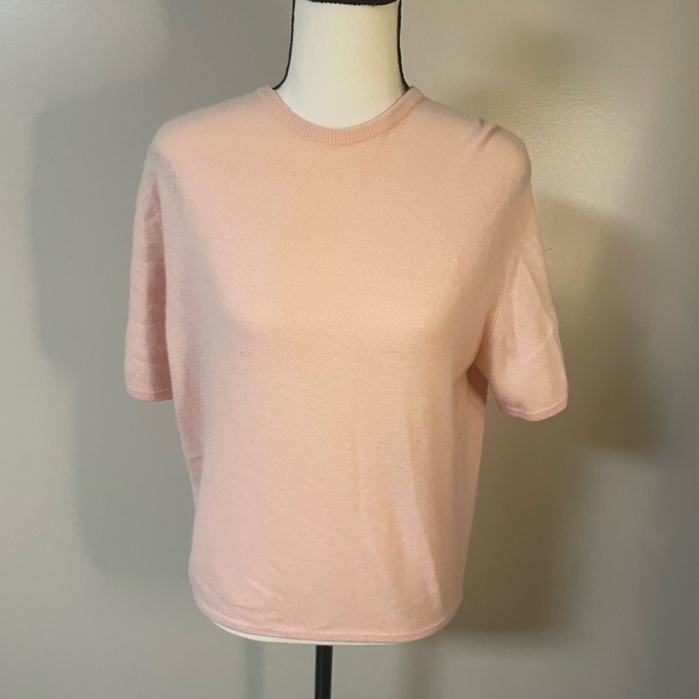 Vintage 1960 Hadley pale pink cashmere short sleeve  sweater w/ zippered closure